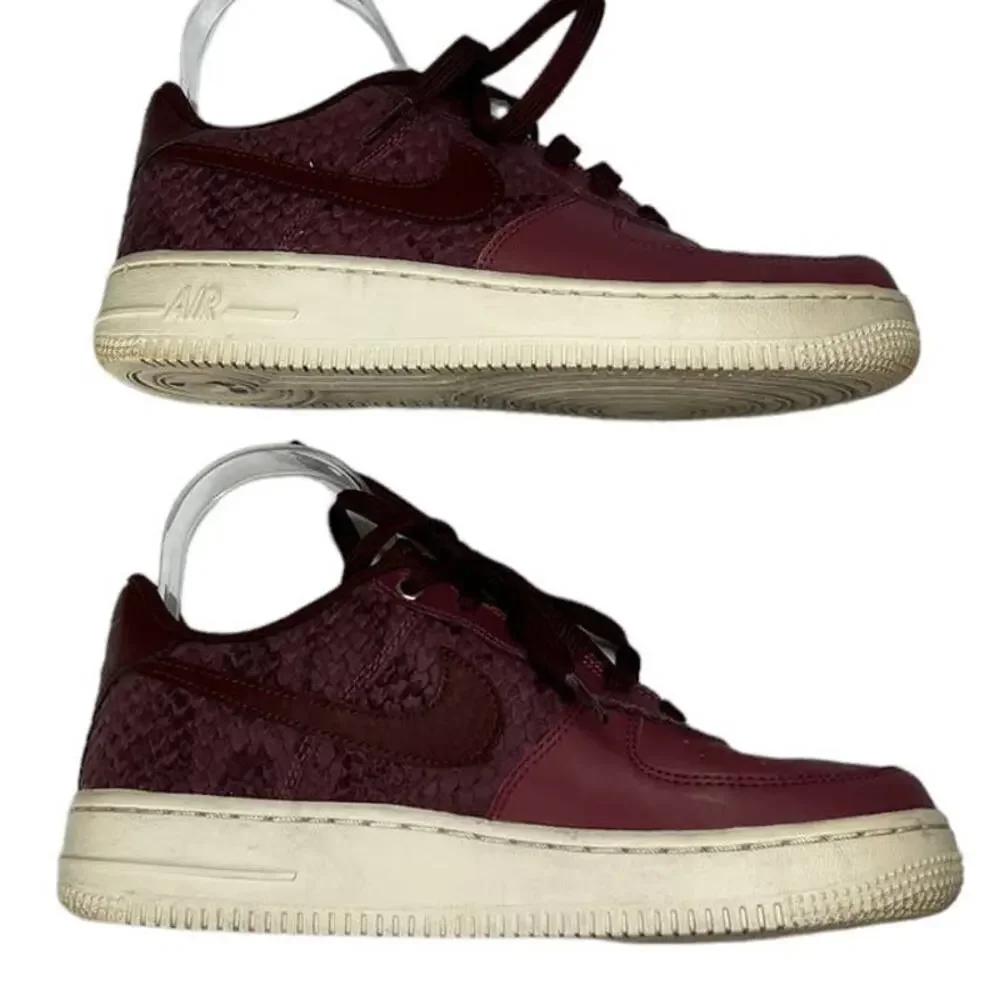 NIKE Air Force 1 Maroon Snake Skin SZ 5Y